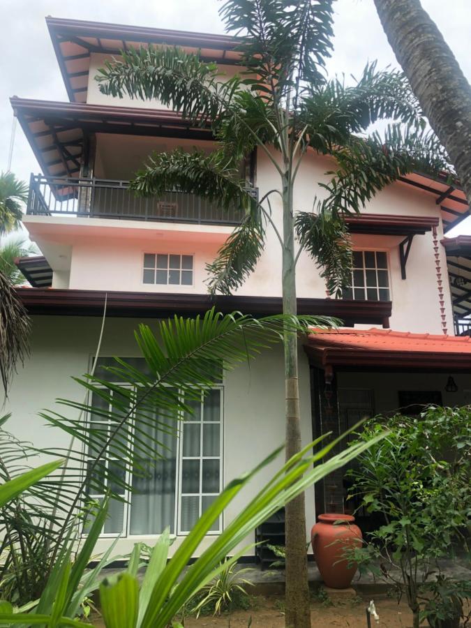 Hiriketiya New Radiant House Hotel Dikwella Luaran gambar