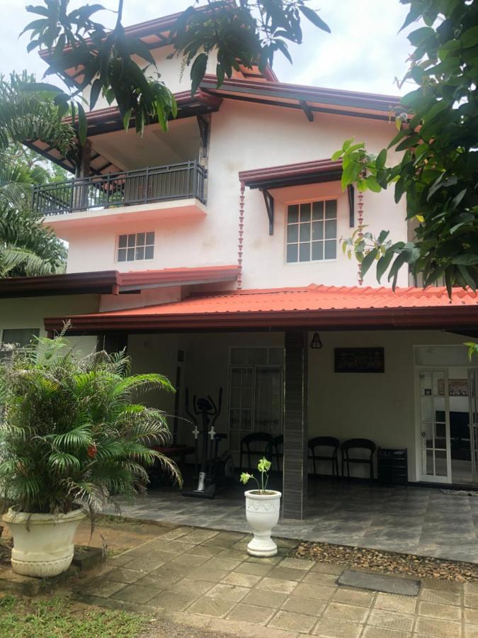 Hiriketiya New Radiant House Hotel Dikwella Luaran gambar