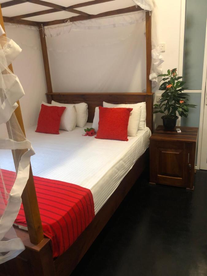 Hiriketiya New Radiant House Hotel Dikwella Luaran gambar