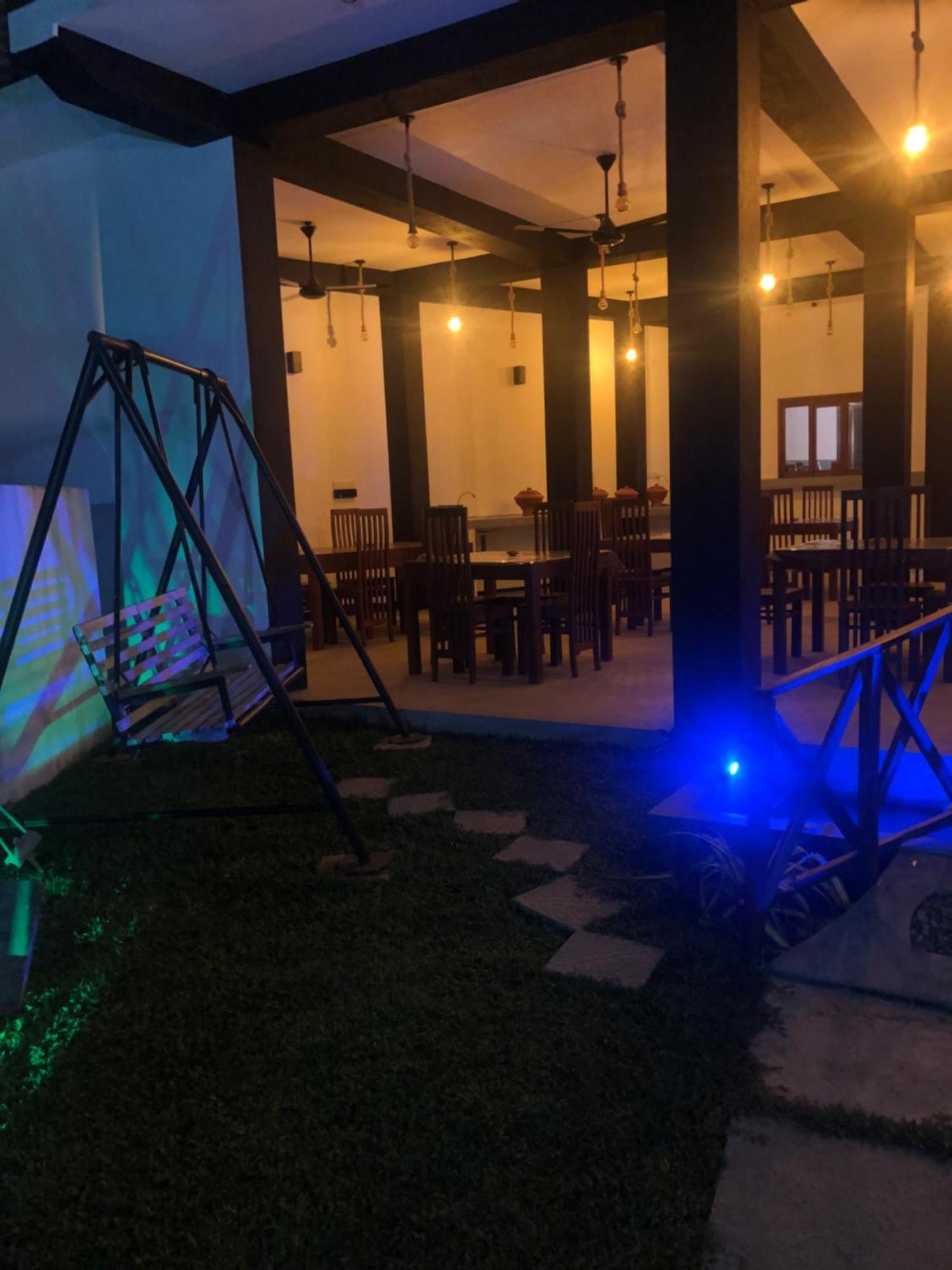 Hiriketiya New Radiant House Hotel Dikwella Luaran gambar