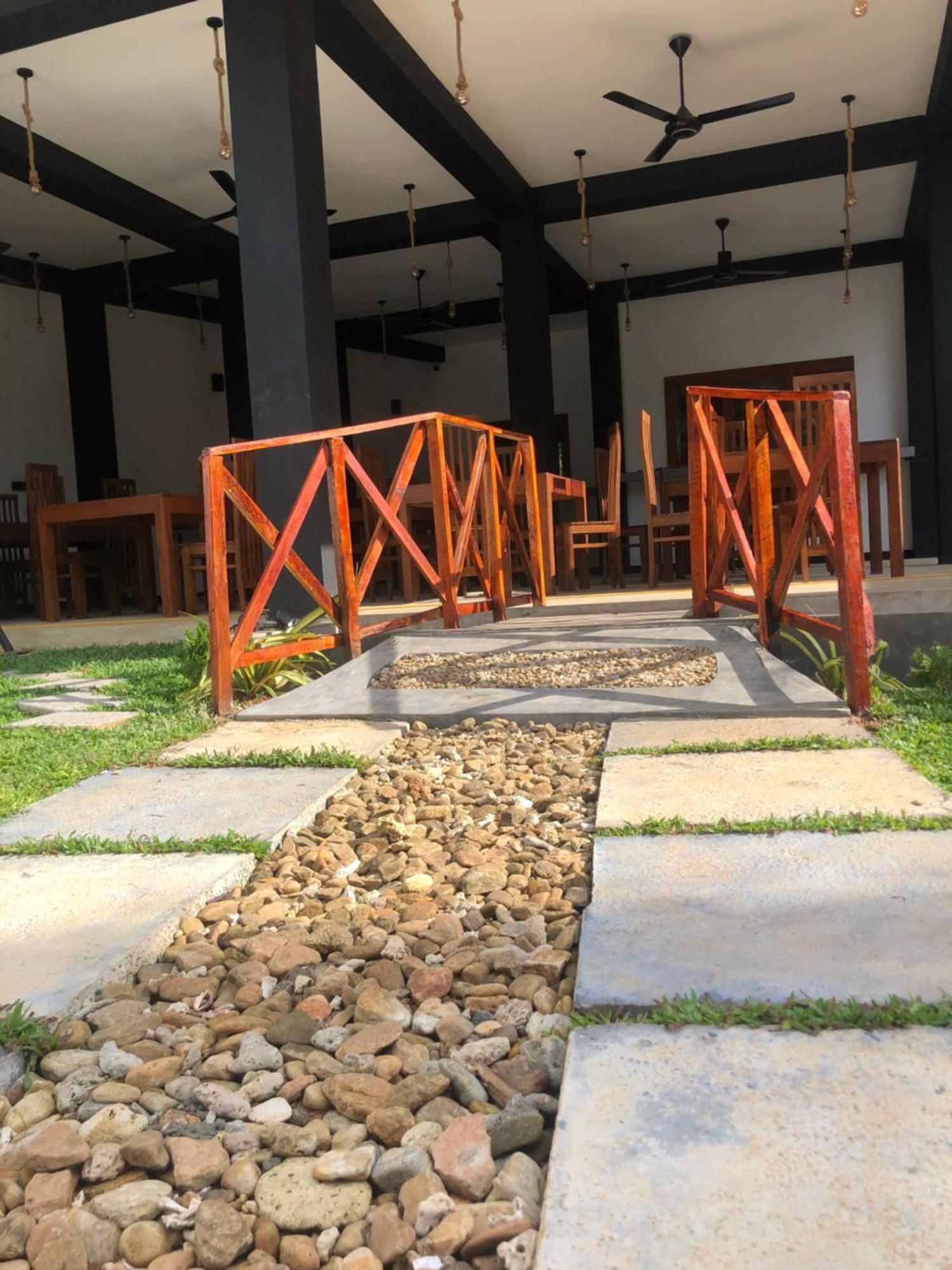 Hiriketiya New Radiant House Hotel Dikwella Luaran gambar