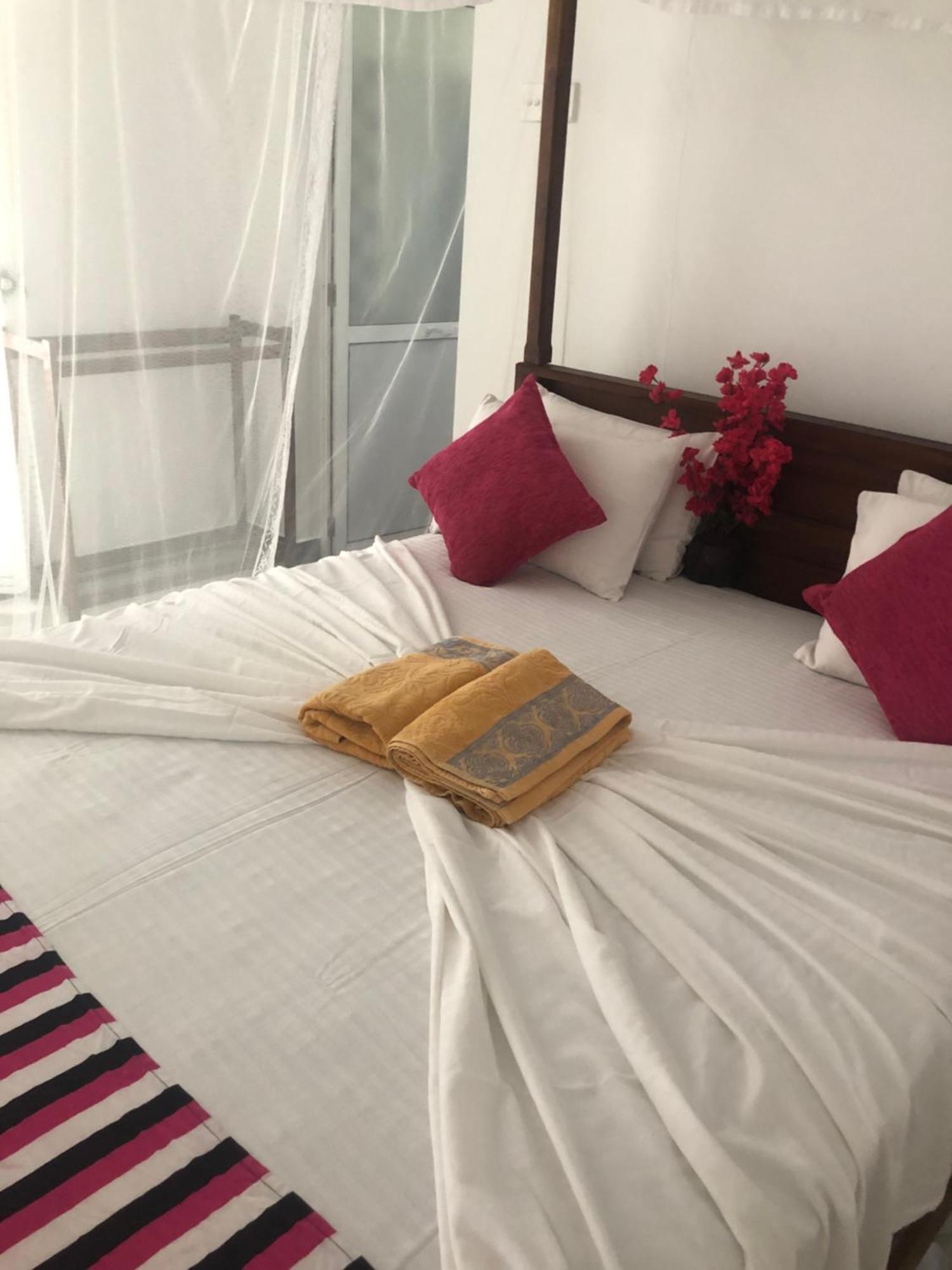 Hiriketiya New Radiant House Hotel Dikwella Luaran gambar